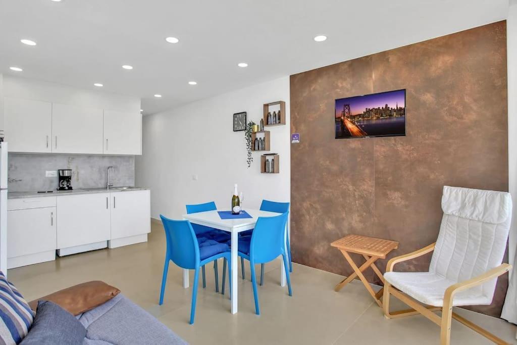 Studio In Torres Del Sol Griffin Near The Beach Arona  Εξωτερικό φωτογραφία