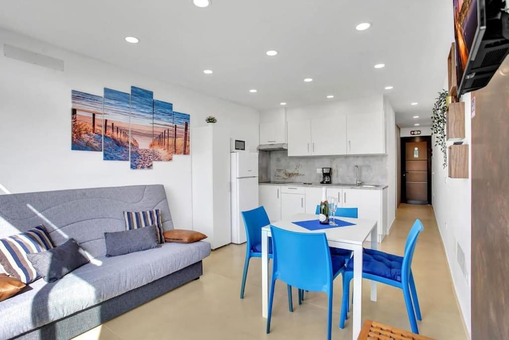 Studio In Torres Del Sol Griffin Near The Beach Arona  Εξωτερικό φωτογραφία